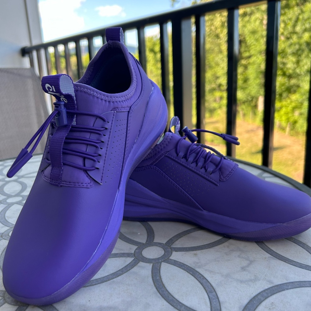 NWOT Limited Edition Clove Atomic Purple Shoes Size 6.5